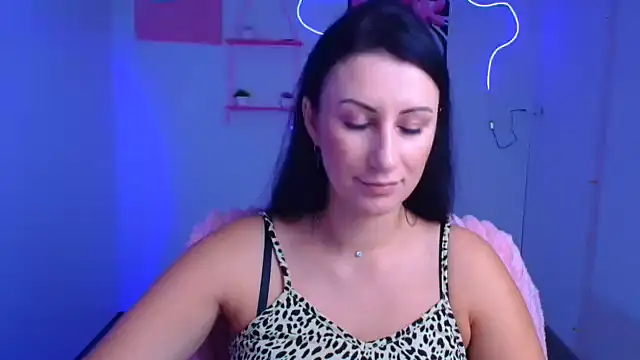 Loren Moa online show from October 29, 12:42 pm