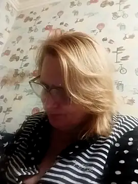 Forest-Lady online show from September 18, 7:12 pm