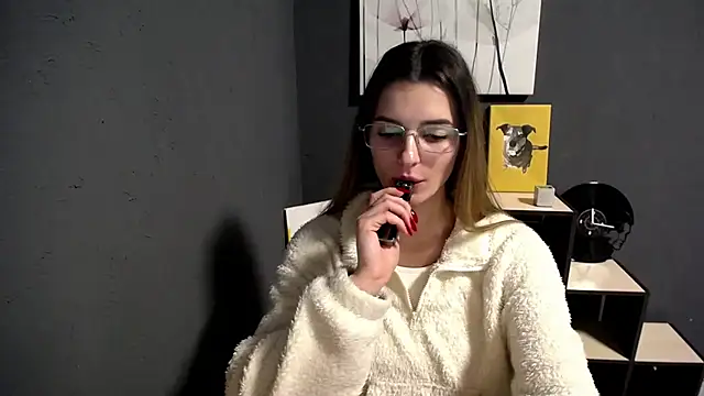 lady olivia  online show from February 3, 5:39 pm