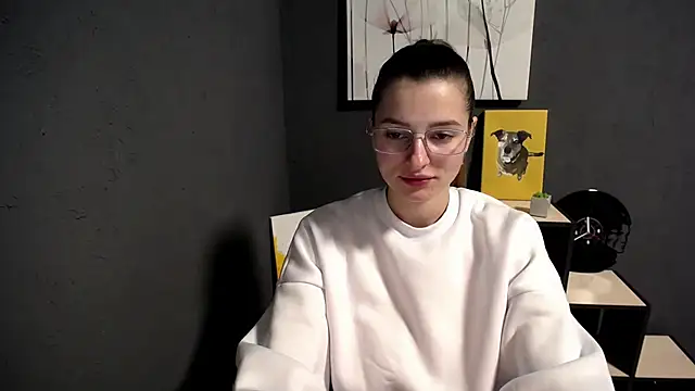 lady olivia  online show from December 15, 4:23 pm