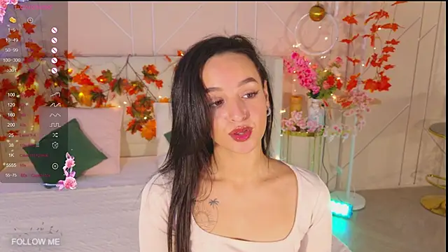 Lolly Neal online show from December 2, 4:47 am