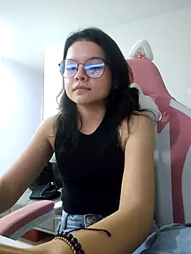 azumiichan online show from October 18, 12:25 am