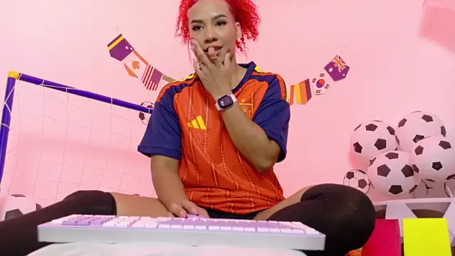 RubyRossel online show from June 15, 12:38 pm