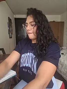 Thaliacooper  online show from November 12, 5:22 pm