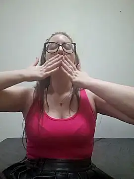 Sarah459 online show from January 8, 9:30 pm