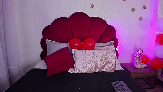 AndreaPink2024 online show from February 18, 1:32 pm