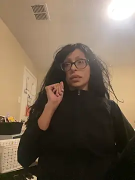 myloveforyouu online show from October 14, 2:03 am