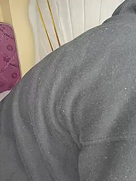 SquirtQueen16 online show from July 17, 11:14 am