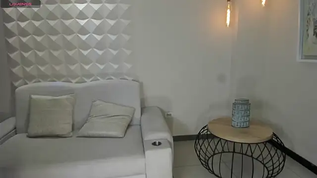 MariaHerrera  online show from May 11, 10:40 pm