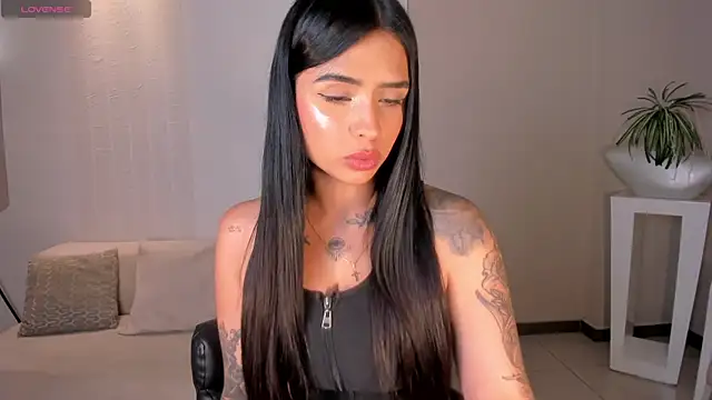 MariaHerrera  online show from May 1, 9:18 pm