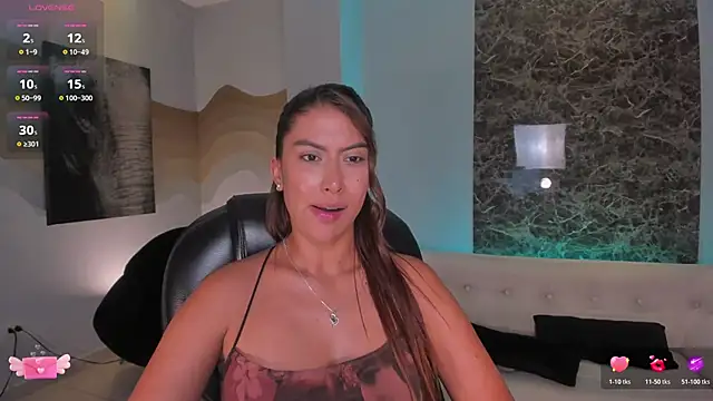 ArianaDumont online show from February 23, 5:01 pm