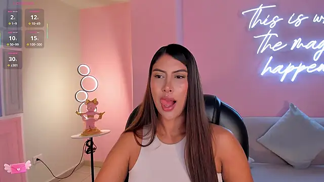 ArianaDumont online show from November 5, 11:48 am