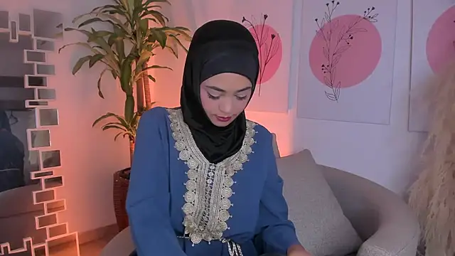 azzahara069 online show from March 19, 12:04 am