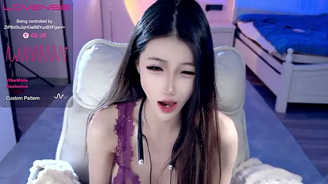 JoooJo  online show from July 10, 11:59 pm