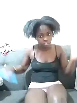 Sweetcecie01 online show from September 8, 8:30 pm