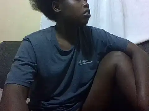 Sweetcecie01 online show from April 29, 8:03 pm