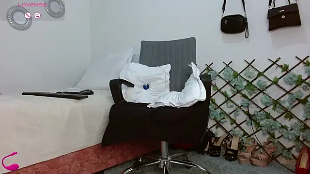alinsonhot29 online show from July 25, 1:01 am