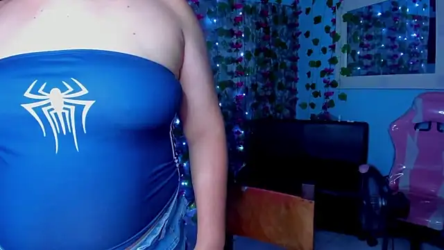 AngelaCoffee online show from June 14, 2:24 am