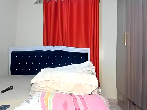 Curvy Latoya online show from October 24, 10:50 pm