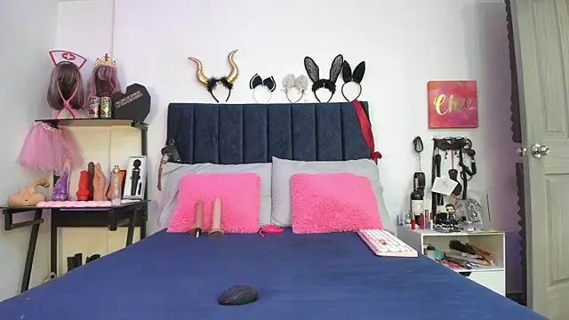 emmily giraldo online show from July 7, 12:41 pm