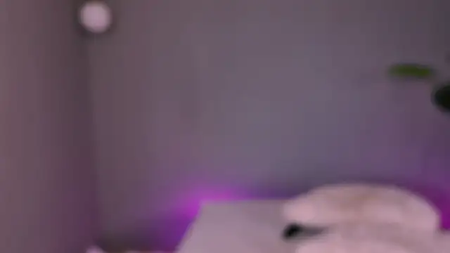 Jessielle online show from April 23, 5:15 am