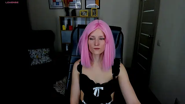 FrancescaCollins online show from December 4, 3:35 pm