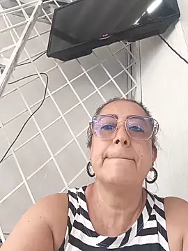 amaranta c online show from November 9, 5:20 pm