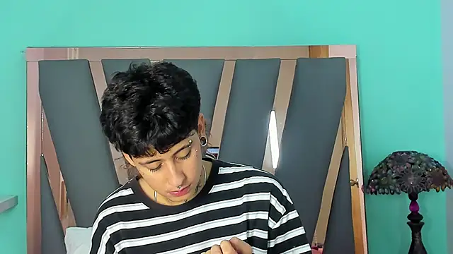 Ethan lennox online show from November 30, 7:29 pm