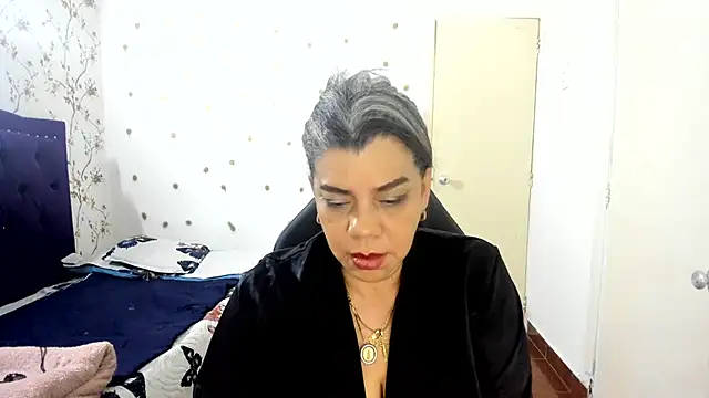 vikyadams online show from June 26, 5:52 am
