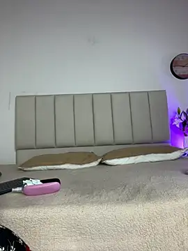 VioletPearson online show from July 5, 12:44 pm