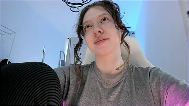 Viktoria Oliverr online show from November 14, 9:09 am