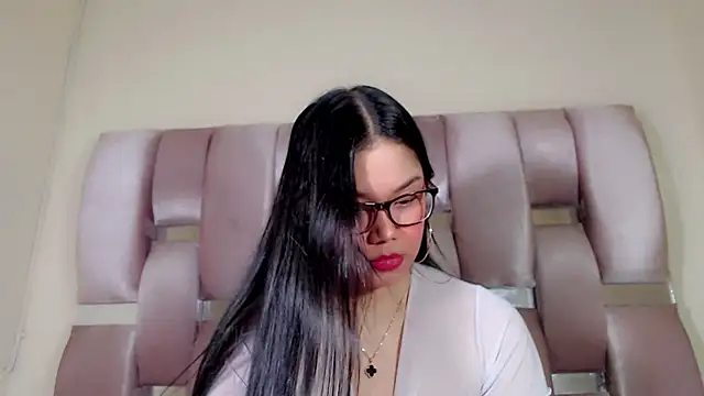 JasmineMore online show from July 29, 9:04 pm