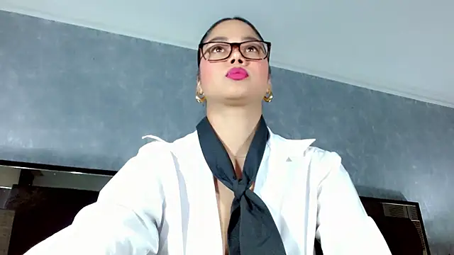 Snapshot of JasmineMore chatting on September 30, 9:52 pm JasmineMore online show from September 30, 9:52 pm