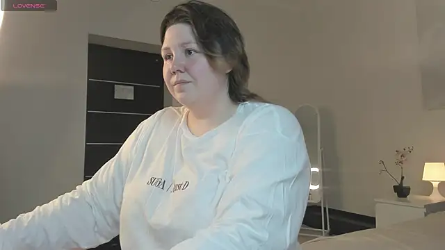 Ruth Oliver online show from July 18, 9:23 am