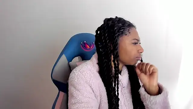 Queen perla  online show from November 1, 12:09 pm