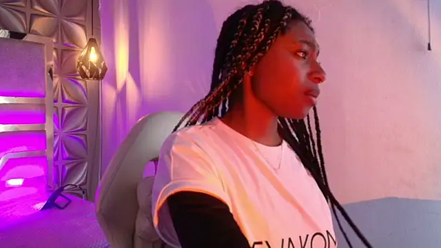 Queen perla  online show from February 4, 6:44 pm