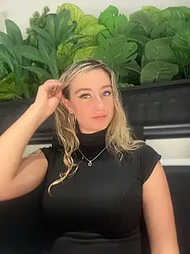 MaryDeniro online show from May 1, 12:25 am