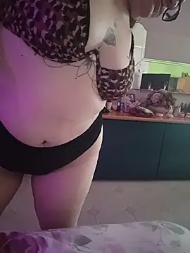 peachgirlmartyna online show from July 22, 3:35 pm