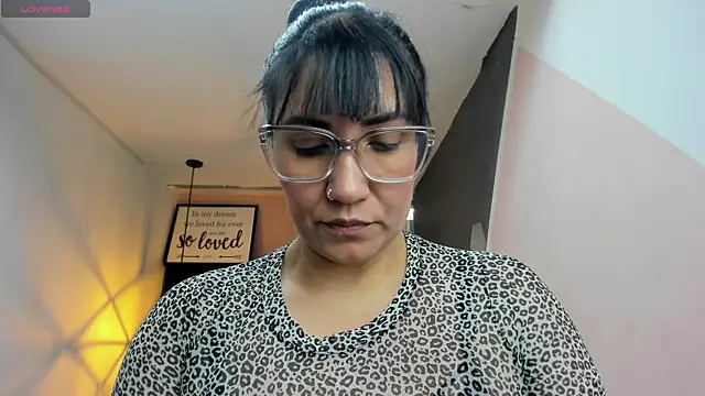 Snapshot of GiaFox_ chatting on October 19, 2:08 pm GiaFox online show from October 19, 2:08 pm