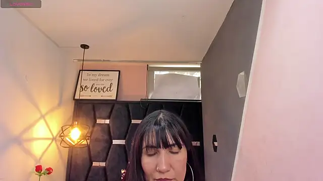 Snapshot of GiaFox_ chatting on September 8, 7:24 pm GiaFox online show from September 8, 7:24 pm