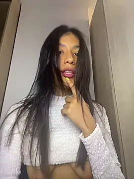 Valentinabaker online show from May 1, 2:09 pm