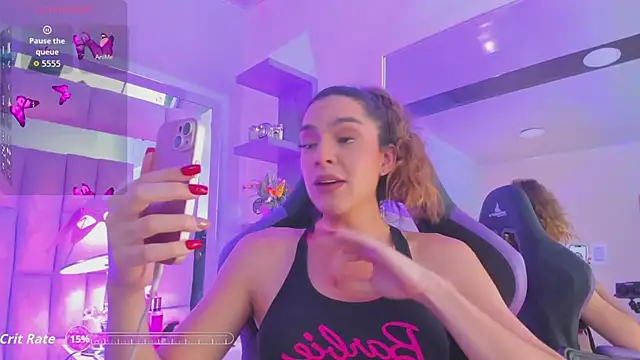 mariiahneedles online show from May 15, 10:45 pm