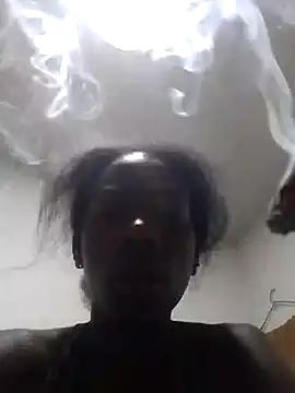Snapshot of spicycouplex chatting on October 3, 9:14 am spicycouplex online show from October 3, 9:14 am