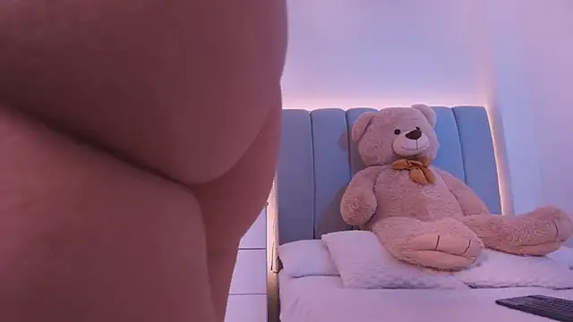 DannaHyde online show from January 8, 8:46 pm