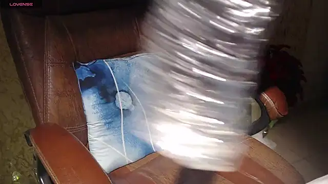 Prita07 online show from May 13, 2:01 pm