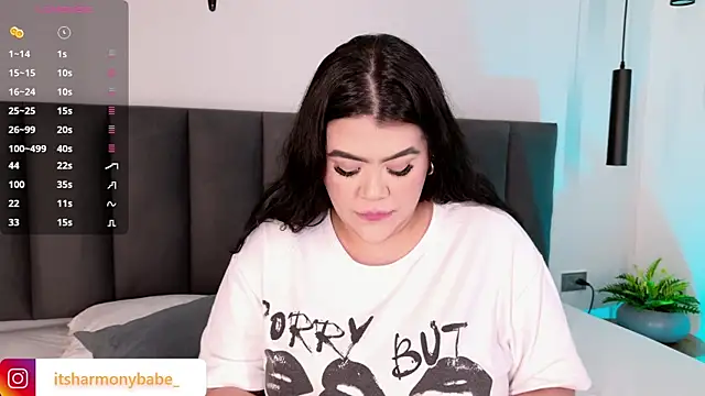 Harmonybabe  online show from March 3, 8:15 pm