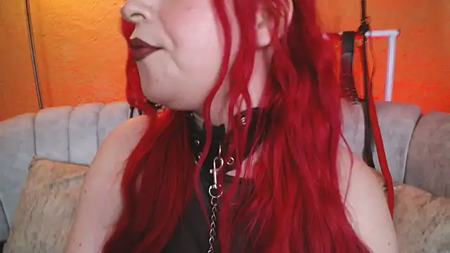 Naty slavedoll online show from February 13, 7:15 pm