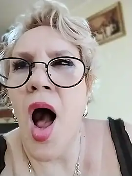 GattonaBiondona online show from June 25, 9:13 am