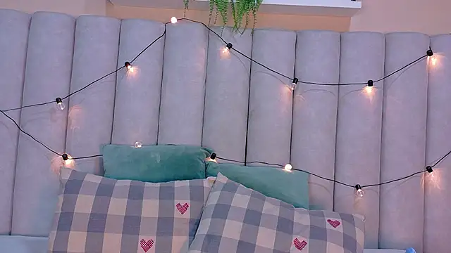 LilithSmith  online show from March 13, 11:44 am