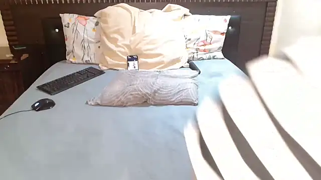 19bootylicious online show from July 7, 5:27 pm